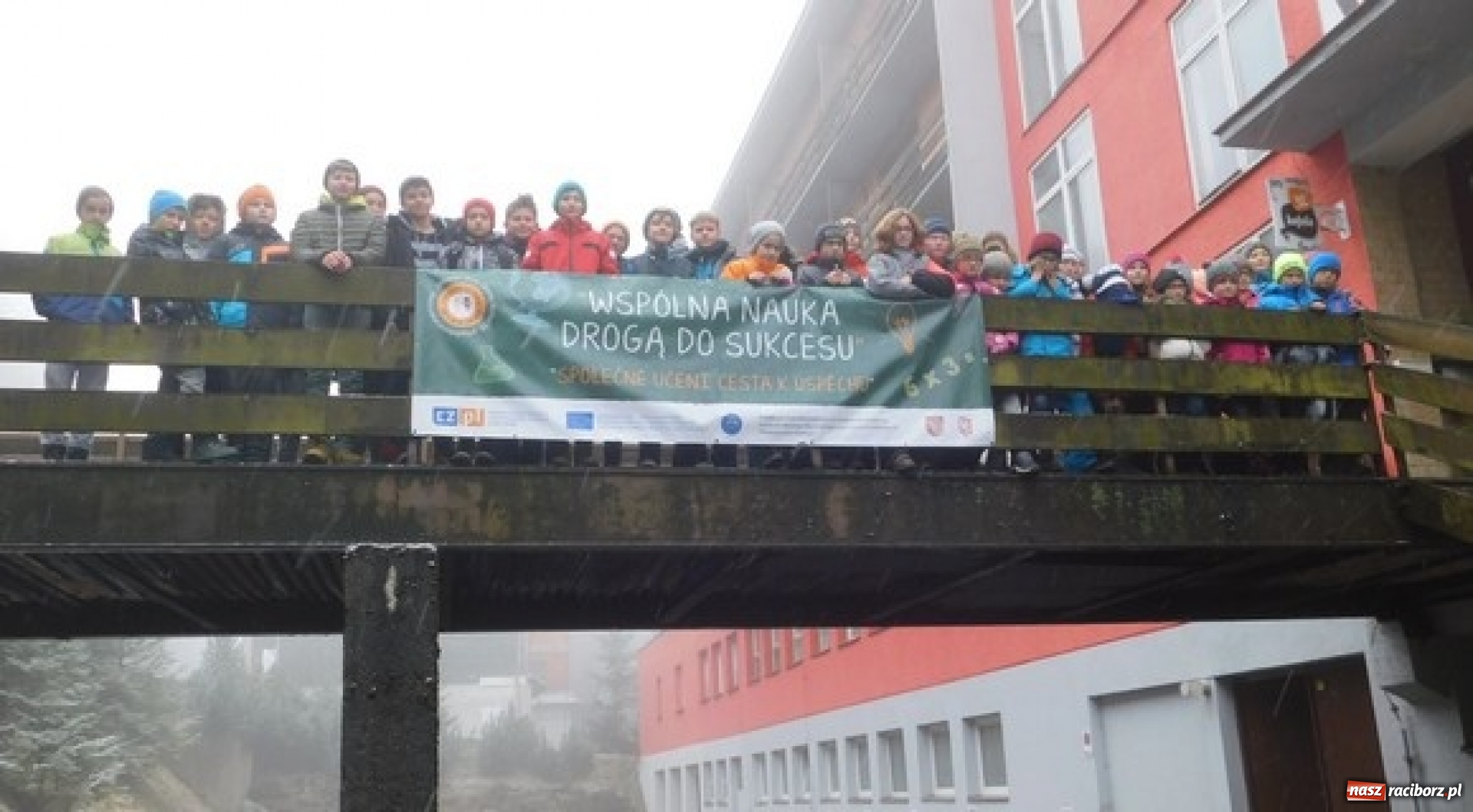 Zdjęcie w galerii na portalu naszraciborz.pl: Uczniowie z Ostroga w czeskim Visalaje  wiadomości z regionu