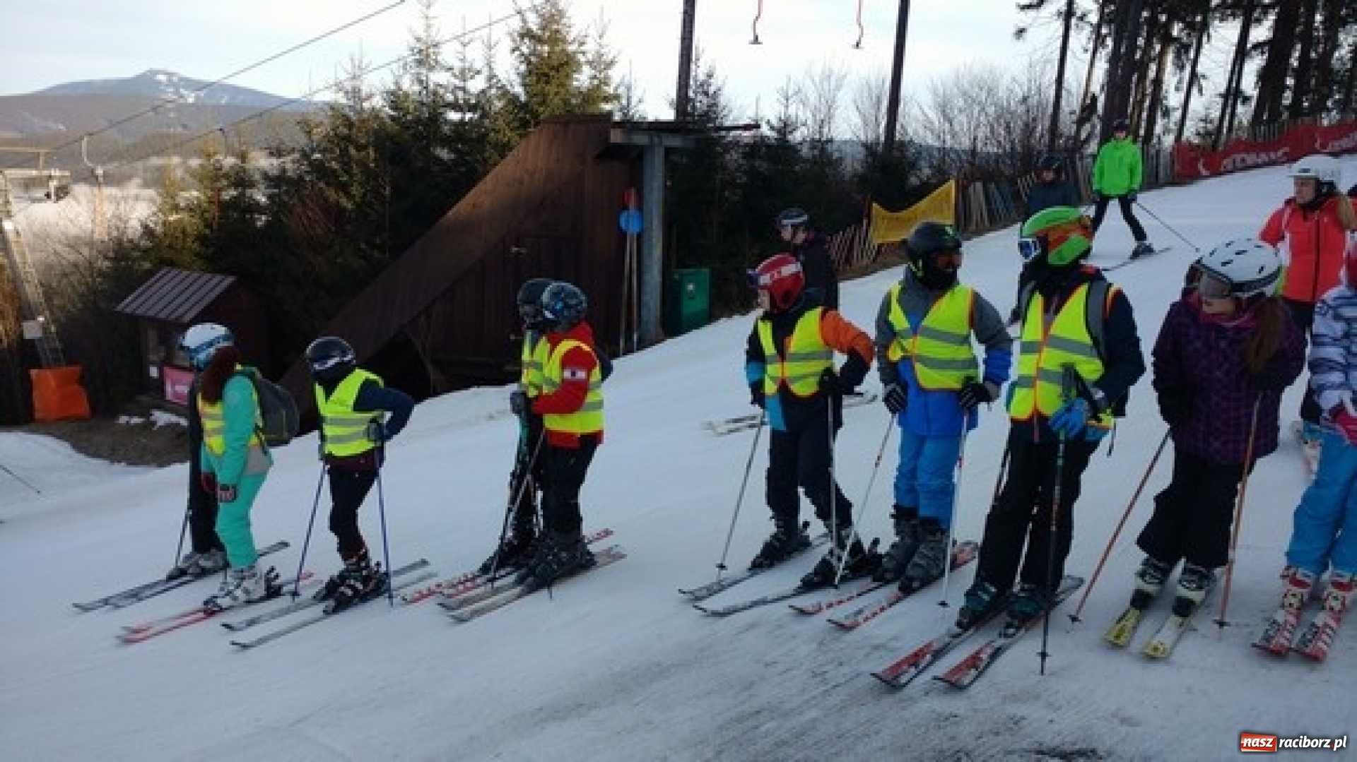 Zdjęcie w galerii na portalu naszraciborz.pl: Uczniowie z Ostroga w czeskim Visalaje  wiadomości z regionu