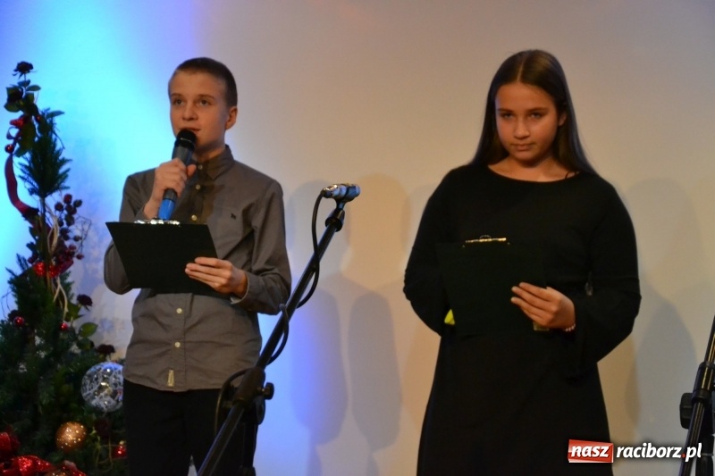 Zdjęcie w galerii na portalu naszraciborz.pl: Dzień Babci i Dziadka na Zamku Piastowskim  wiadomości z regionu