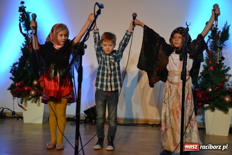 Zdjęcie w galerii na portalu naszraciborz.pl: Dzień Babci i Dziadka na Zamku Piastowskim  wiadomości z regionu