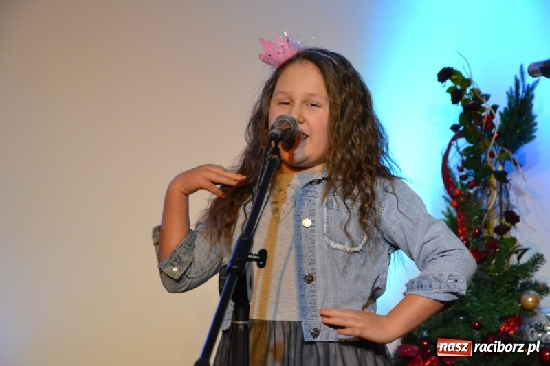 Zdjęcie w galerii na portalu naszraciborz.pl: Dzień Babci i Dziadka na Zamku Piastowskim  wiadomości z regionu