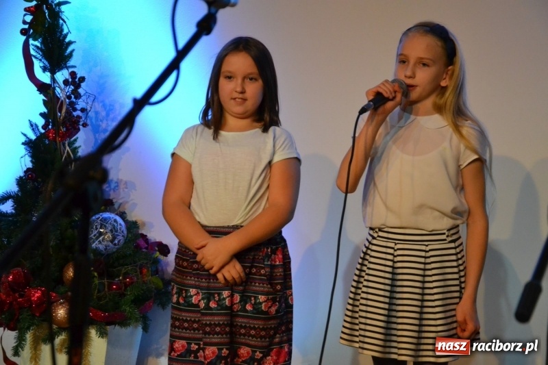 Zdjęcie w galerii na portalu naszraciborz.pl: Dzień Babci i Dziadka na Zamku Piastowskim  wiadomości z regionu