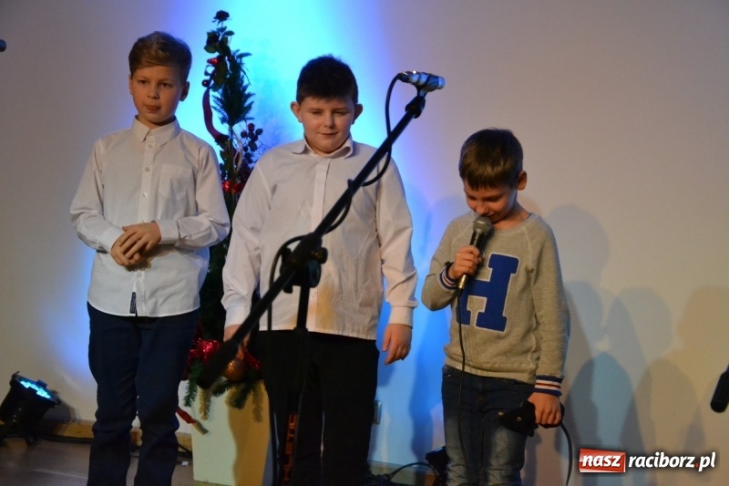 Zdjęcie w galerii na portalu naszraciborz.pl: Dzień Babci i Dziadka na Zamku Piastowskim  wiadomości z regionu