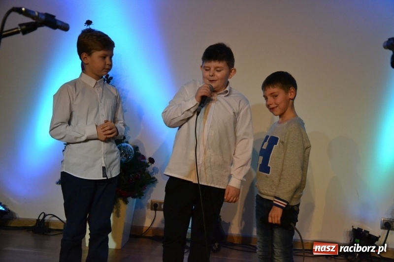 Zdjęcie w galerii na portalu naszraciborz.pl: Dzień Babci i Dziadka na Zamku Piastowskim  wiadomości z regionu