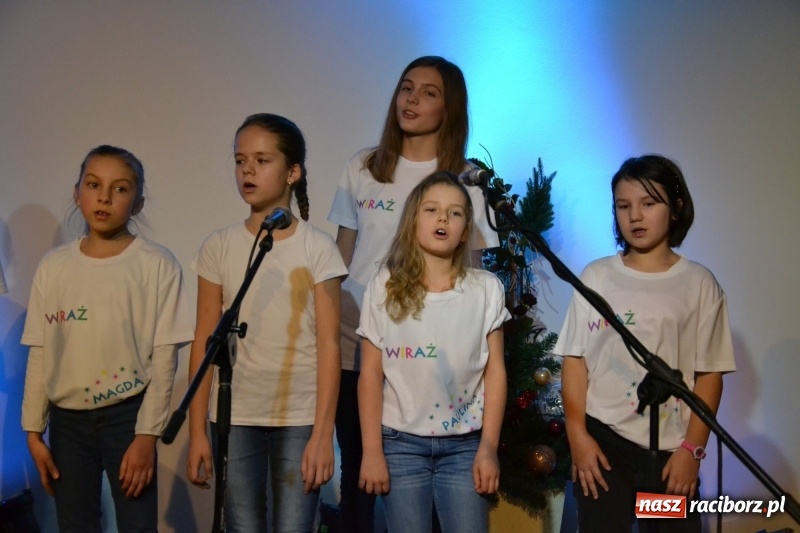 Zdjęcie w galerii na portalu naszraciborz.pl: Dzień Babci i Dziadka na Zamku Piastowskim  wiadomości z regionu