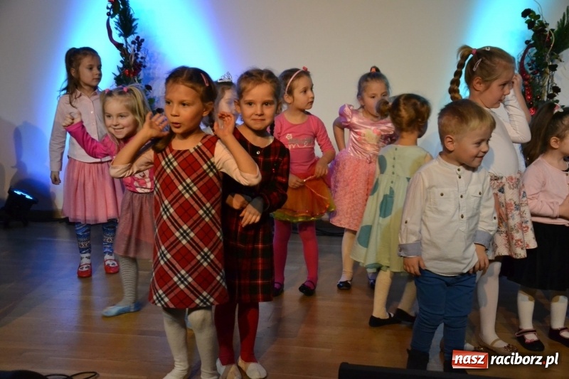 Zdjęcie w galerii na portalu naszraciborz.pl: Dzień Babci i Dziadka na Zamku Piastowskim  wiadomości z regionu