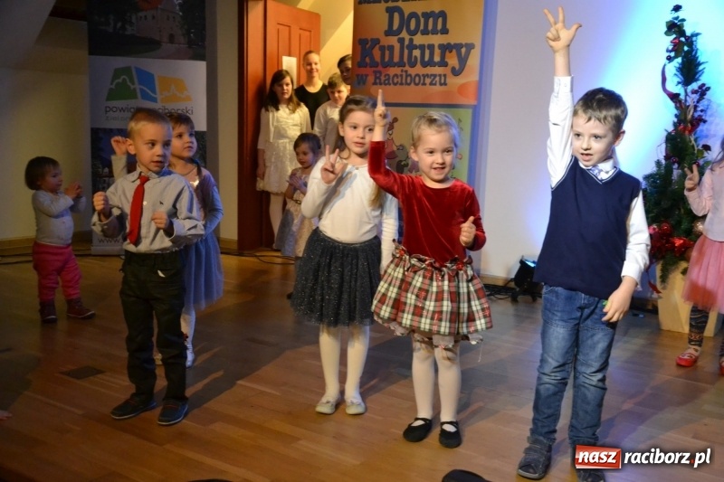 Zdjęcie w galerii na portalu naszraciborz.pl: Dzień Babci i Dziadka na Zamku Piastowskim  wiadomości z regionu