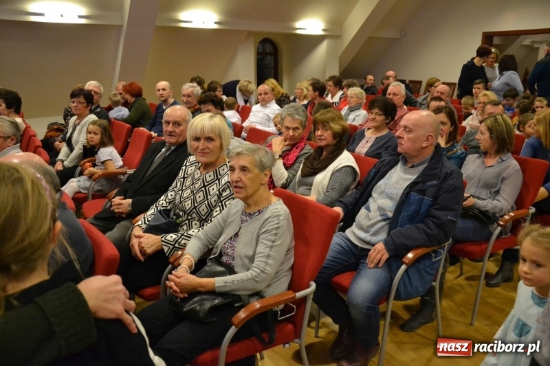 Zdjęcie w galerii na portalu naszraciborz.pl: Dzień Babci i Dziadka na Zamku Piastowskim  wiadomości z regionu