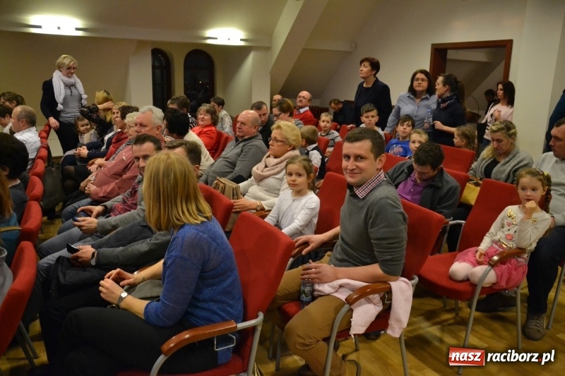 Zdjęcie w galerii na portalu naszraciborz.pl: Dzień Babci i Dziadka na Zamku Piastowskim  wiadomości z regionu