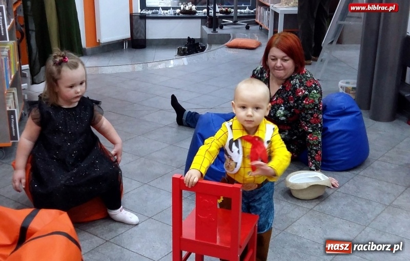 Zdjęcie w galerii na portalu naszraciborz.pl: Bal z Franklinem na Ostrogu  wiadomości z regionu