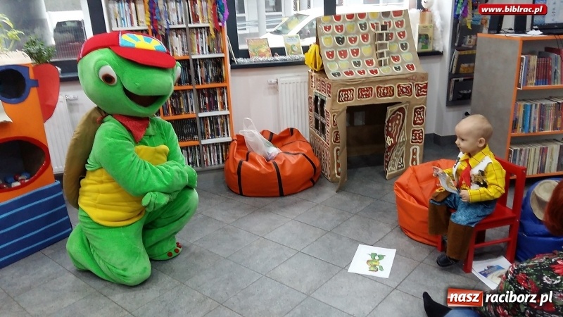 Zdjęcie w galerii na portalu naszraciborz.pl: Bal z Franklinem na Ostrogu  wiadomości z regionu