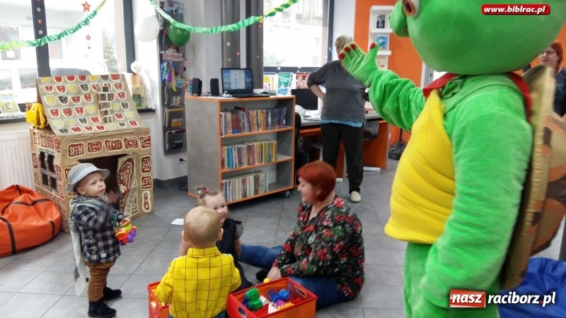 Zdjęcie w galerii na portalu naszraciborz.pl: Bal z Franklinem na Ostrogu  wiadomości z regionu