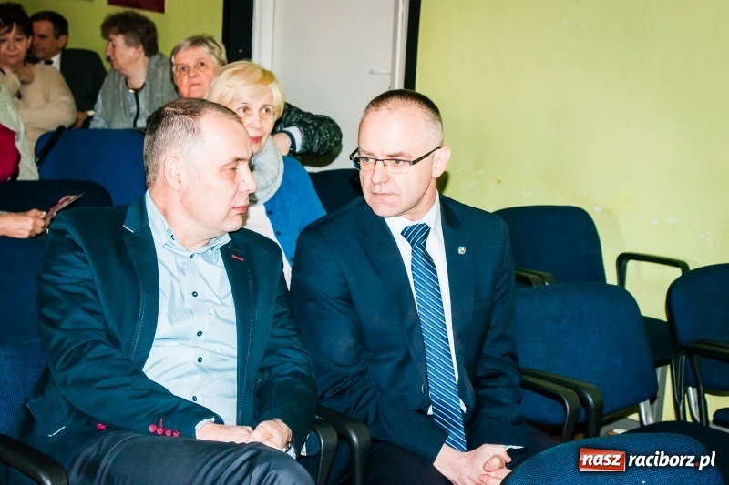 Zdjęcie w galerii na portalu naszraciborz.pl: Spotkanie noworoczne emerytowanych nauczycieli w Młodzieżowym Domu Kultury wiadomości z regionu