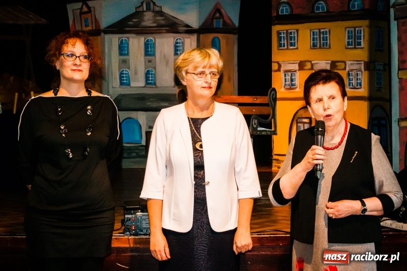 Zdjęcie w galerii na portalu naszraciborz.pl: Spotkanie noworoczne emerytowanych nauczycieli w Młodzieżowym Domu Kultury wiadomości z regionu