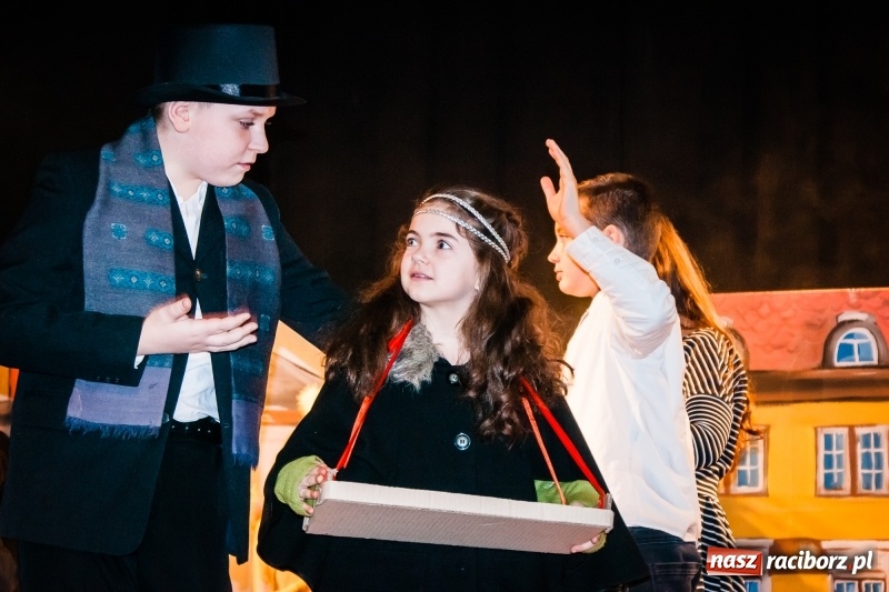 Zdjęcie w galerii na portalu naszraciborz.pl: Spotkanie noworoczne emerytowanych nauczycieli w Młodzieżowym Domu Kultury wiadomości z regionu