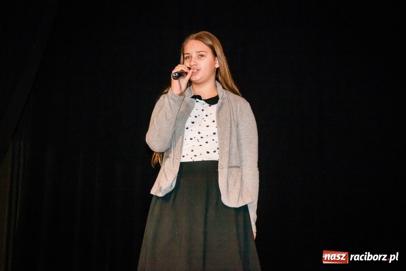 Zdjęcie w galerii na portalu naszraciborz.pl: Spotkanie noworoczne emerytowanych nauczycieli w Młodzieżowym Domu Kultury wiadomości z regionu