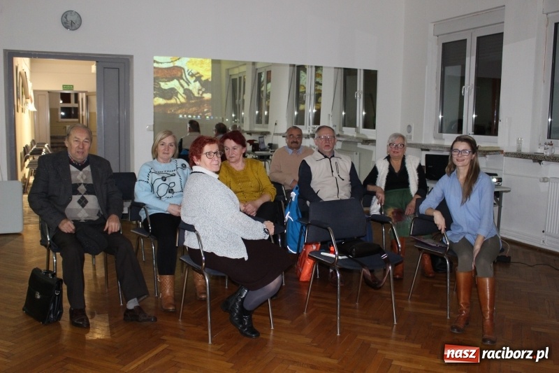 Zdjęcie w galerii na portalu naszraciborz.pl: Studenci UTW z Nędzy nie próżnowali! wiadomości z regionu