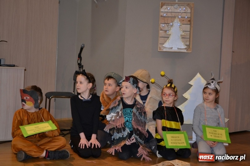 Zdjęcie w galerii na portalu naszraciborz.pl: Do szopy hej pasterze… Przegląd Przedstawień Bożonarodzeniowych w Tworkowie wiadomości z regionu