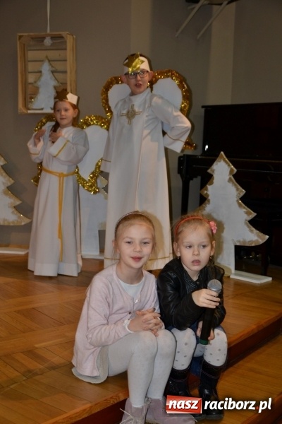 Zdjęcie w galerii na portalu naszraciborz.pl: Do szopy hej pasterze… Przegląd Przedstawień Bożonarodzeniowych w Tworkowie wiadomości z regionu