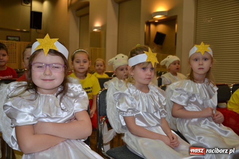 Zdjęcie w galerii na portalu naszraciborz.pl: Do szopy hej pasterze… Przegląd Przedstawień Bożonarodzeniowych w Tworkowie wiadomości z regionu