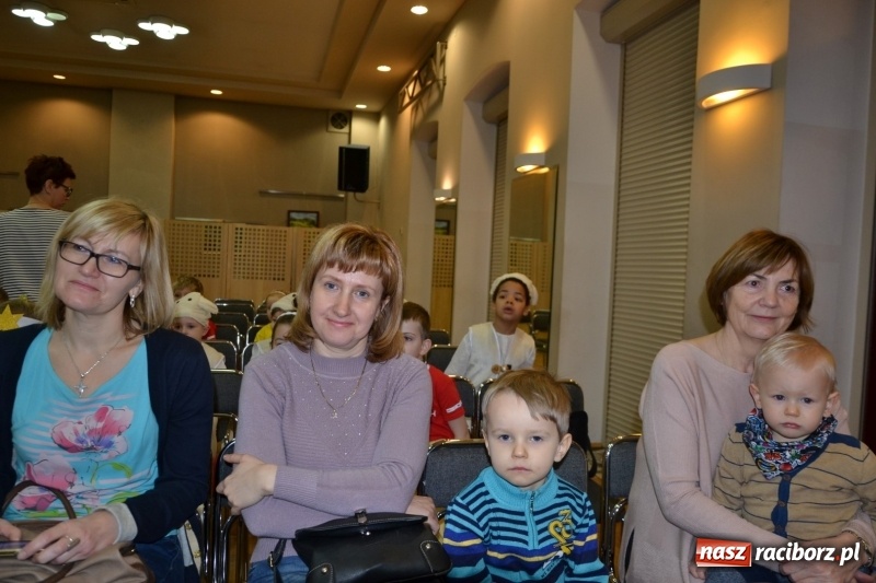 Zdjęcie w galerii na portalu naszraciborz.pl: Do szopy hej pasterze… Przegląd Przedstawień Bożonarodzeniowych w Tworkowie wiadomości z regionu