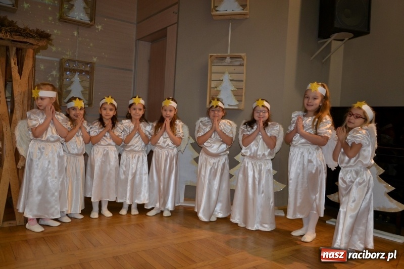 Zdjęcie w galerii na portalu naszraciborz.pl: Do szopy hej pasterze… Przegląd Przedstawień Bożonarodzeniowych w Tworkowie wiadomości z regionu