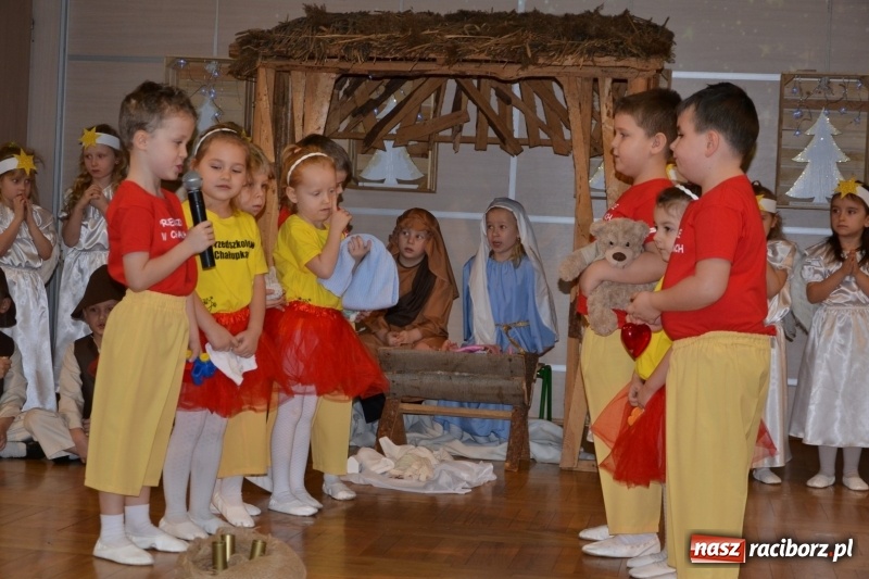 Zdjęcie w galerii na portalu naszraciborz.pl: Do szopy hej pasterze… Przegląd Przedstawień Bożonarodzeniowych w Tworkowie wiadomości z regionu