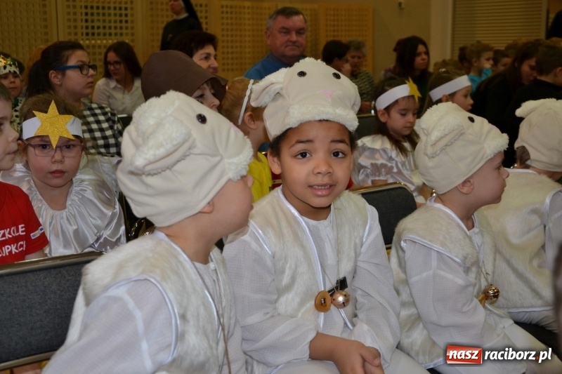 Zdjęcie w galerii na portalu naszraciborz.pl: Do szopy hej pasterze… Przegląd Przedstawień Bożonarodzeniowych w Tworkowie wiadomości z regionu