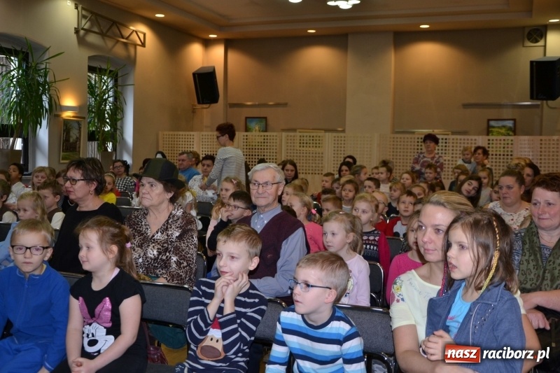 Zdjęcie w galerii na portalu naszraciborz.pl: Do szopy hej pasterze… Przegląd Przedstawień Bożonarodzeniowych w Tworkowie wiadomości z regionu