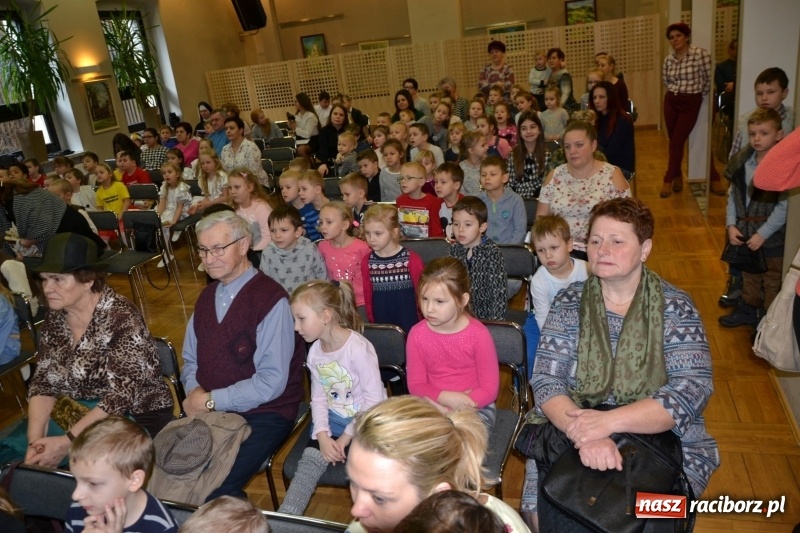 Zdjęcie w galerii na portalu naszraciborz.pl: Do szopy hej pasterze… Przegląd Przedstawień Bożonarodzeniowych w Tworkowie wiadomości z regionu