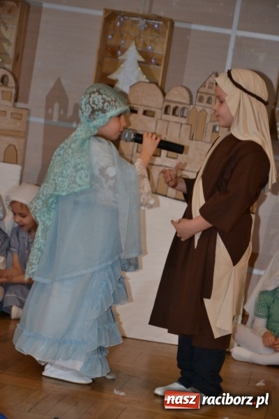 Zdjęcie w galerii na portalu naszraciborz.pl: Do szopy hej pasterze… Przegląd Przedstawień Bożonarodzeniowych w Tworkowie wiadomości z regionu
