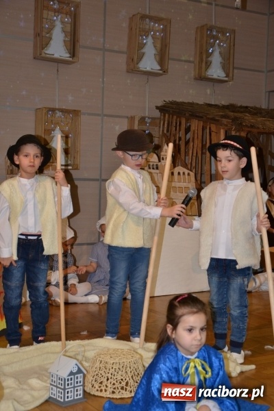 Zdjęcie w galerii na portalu naszraciborz.pl: Do szopy hej pasterze… Przegląd Przedstawień Bożonarodzeniowych w Tworkowie wiadomości z regionu