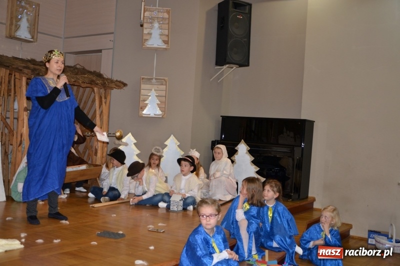 Zdjęcie w galerii na portalu naszraciborz.pl: Do szopy hej pasterze… Przegląd Przedstawień Bożonarodzeniowych w Tworkowie wiadomości z regionu