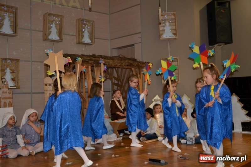 Zdjęcie w galerii na portalu naszraciborz.pl: Do szopy hej pasterze… Przegląd Przedstawień Bożonarodzeniowych w Tworkowie wiadomości z regionu