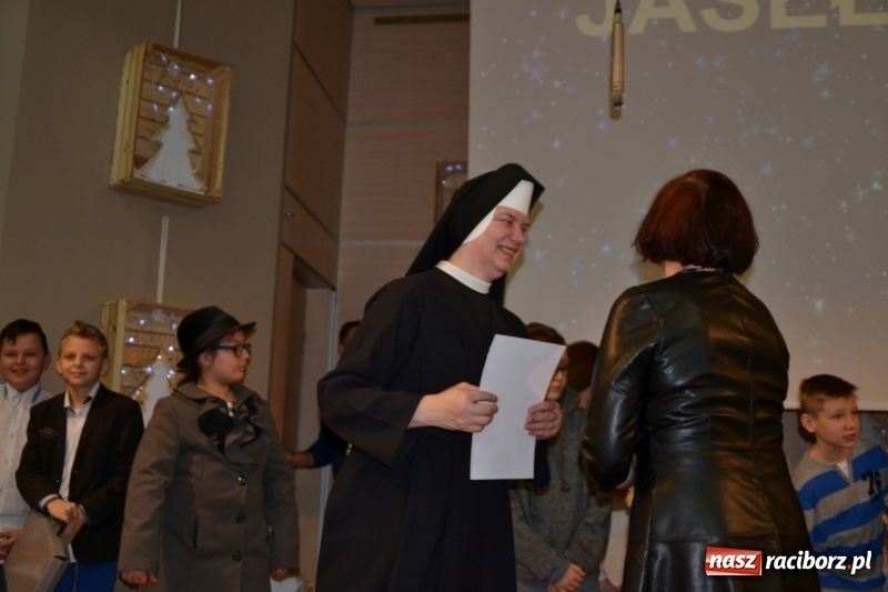 Zdjęcie w galerii na portalu naszraciborz.pl: Do szopy hej pasterze… Przegląd Przedstawień Bożonarodzeniowych w Tworkowie wiadomości z regionu