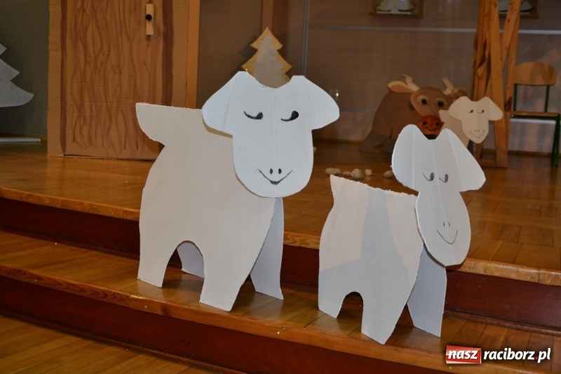 Zdjęcie w galerii na portalu naszraciborz.pl: Do szopy hej pasterze… Przegląd Przedstawień Bożonarodzeniowych w Tworkowie wiadomości z regionu