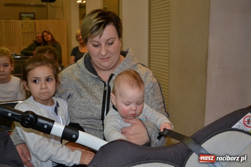 Zdjęcie w galerii na portalu naszraciborz.pl: Do szopy hej pasterze… Przegląd Przedstawień Bożonarodzeniowych w Tworkowie wiadomości z regionu