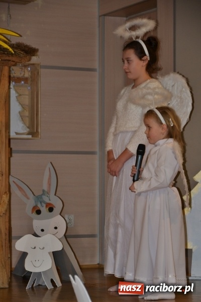 Zdjęcie w galerii na portalu naszraciborz.pl: Do szopy hej pasterze… Przegląd Przedstawień Bożonarodzeniowych w Tworkowie wiadomości z regionu