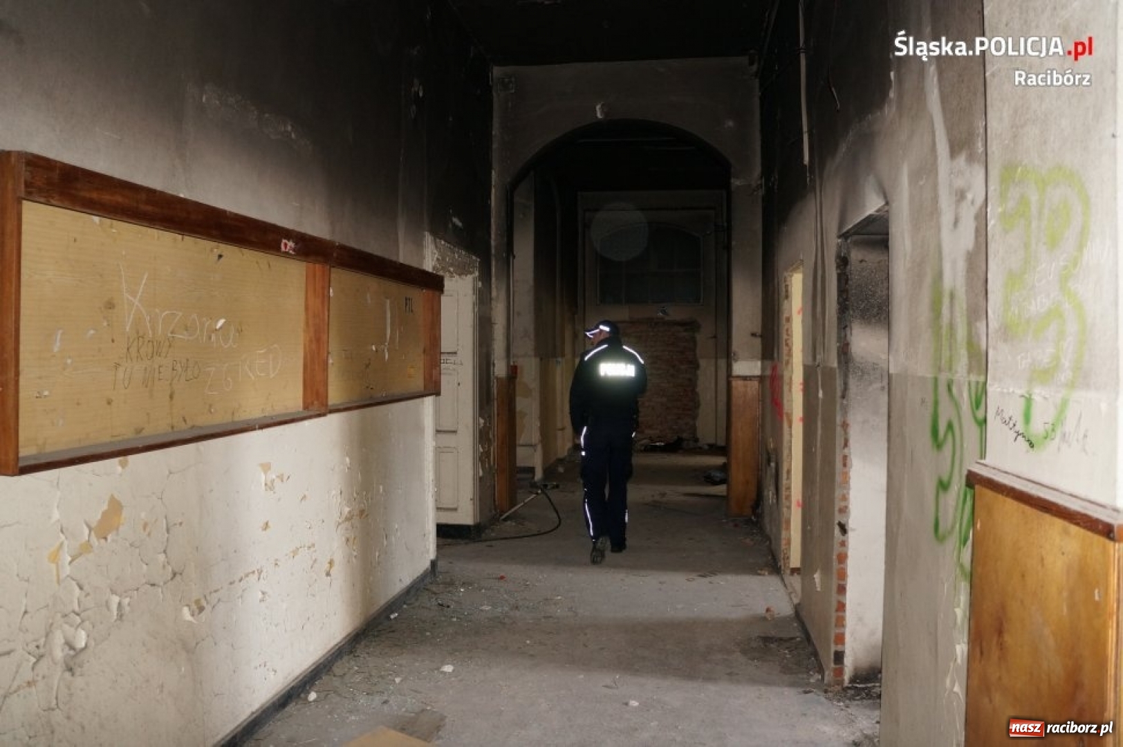 Zdjęcie w galerii na portalu naszraciborz.pl: Raciborscy dzielnicowi kontrolowali pustostany wiadomości z regionu