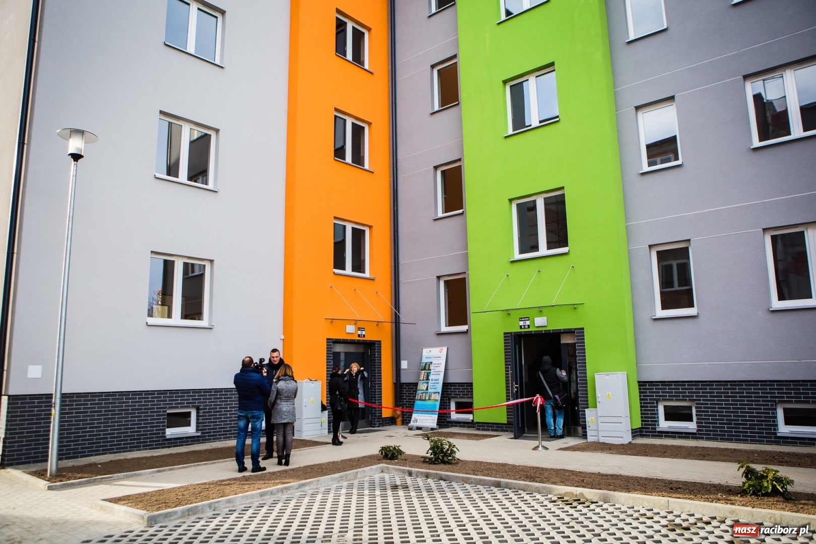 Zdjęcie w galerii na portalu naszraciborz.pl: Nowe mieszkania TBS w Raciborzu. Dziś przekazano klucze pierwszym lokatorom wiadomości z regionu