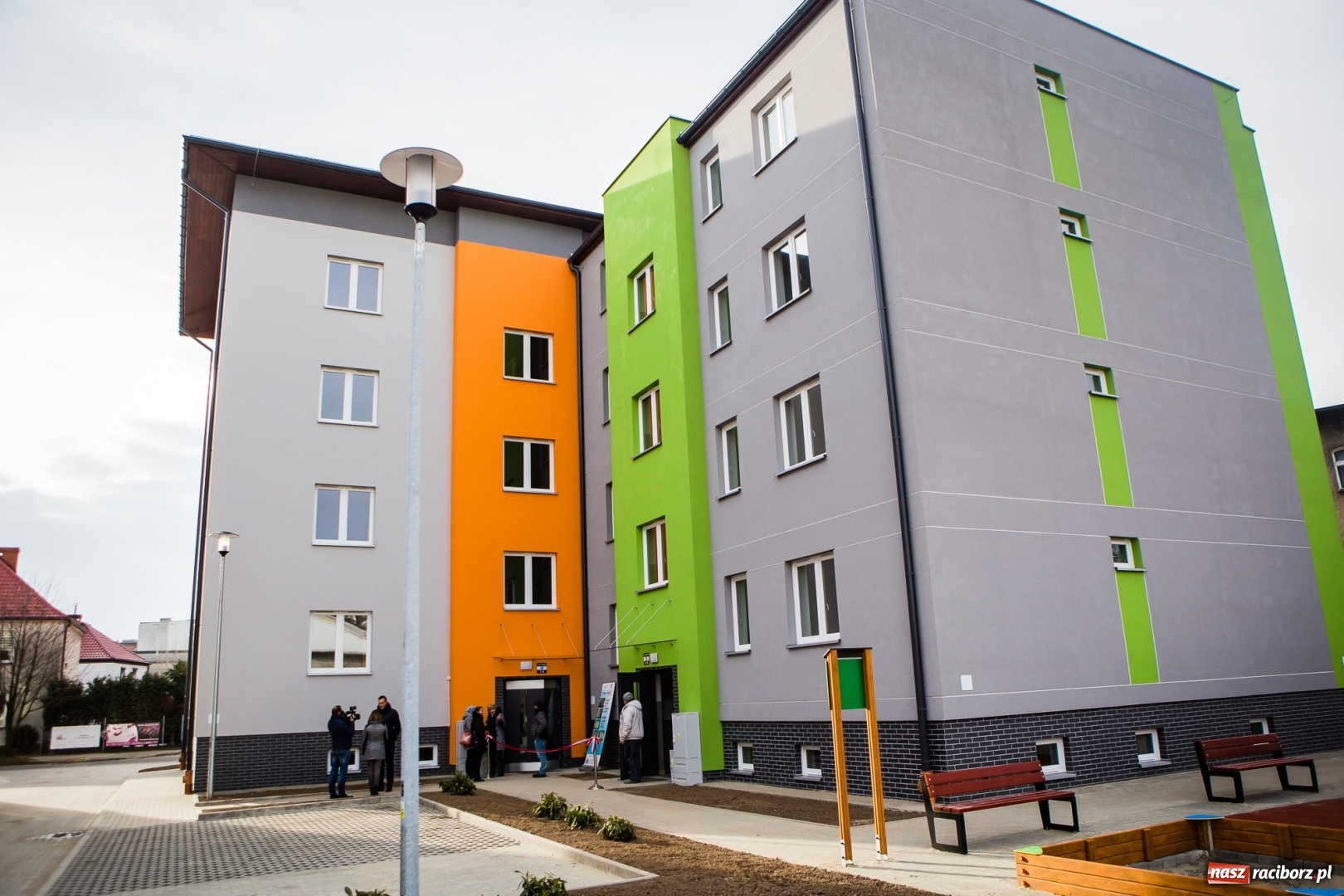 Zdjęcie w galerii na portalu naszraciborz.pl: Nowe mieszkania TBS w Raciborzu. Dziś przekazano klucze pierwszym lokatorom wiadomości z regionu