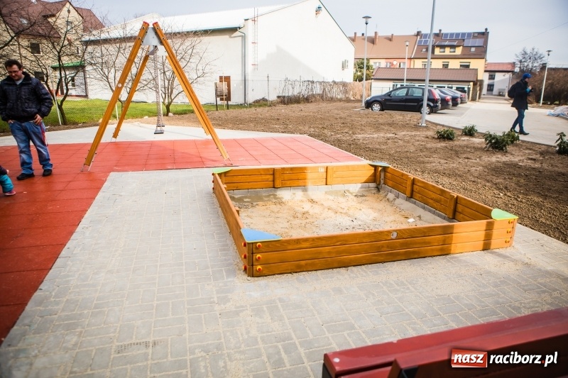 Zdjęcie w galerii na portalu naszraciborz.pl: Nowe mieszkania TBS w Raciborzu. Dziś przekazano klucze pierwszym lokatorom wiadomości z regionu