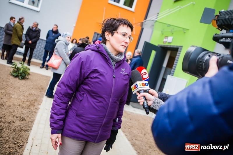 Zdjęcie w galerii na portalu naszraciborz.pl: Nowe mieszkania TBS w Raciborzu. Dziś przekazano klucze pierwszym lokatorom wiadomości z regionu