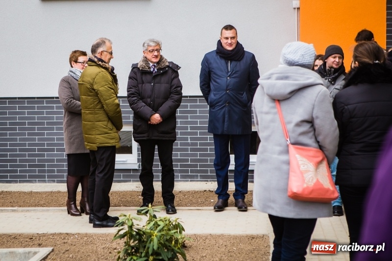 Zdjęcie w galerii na portalu naszraciborz.pl: Nowe mieszkania TBS w Raciborzu. Dziś przekazano klucze pierwszym lokatorom wiadomości z regionu