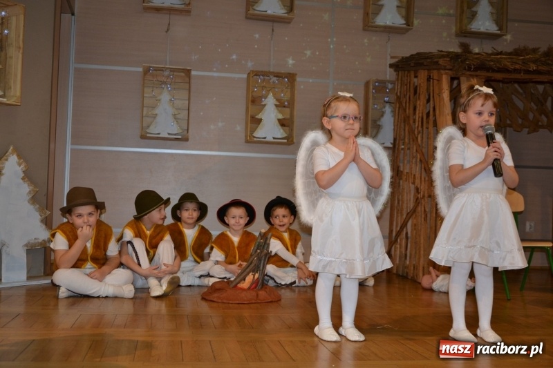 Zdjęcie w galerii na portalu naszraciborz.pl: Do szopy hej pasterze… drugi dzień Przeglądu Przedstawień Bożonarodzeniowych w Tworkowie wiadomości z regionu