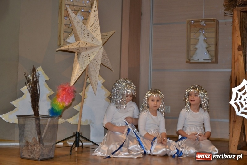 Zdjęcie w galerii na portalu naszraciborz.pl: Do szopy hej pasterze… drugi dzień Przeglądu Przedstawień Bożonarodzeniowych w Tworkowie wiadomości z regionu