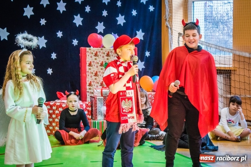 Zdjęcie w galerii na portalu naszraciborz.pl: Uczniowie SP 13 przygotowali przedstawienie dla przedszkolaków wiadomości z regionu