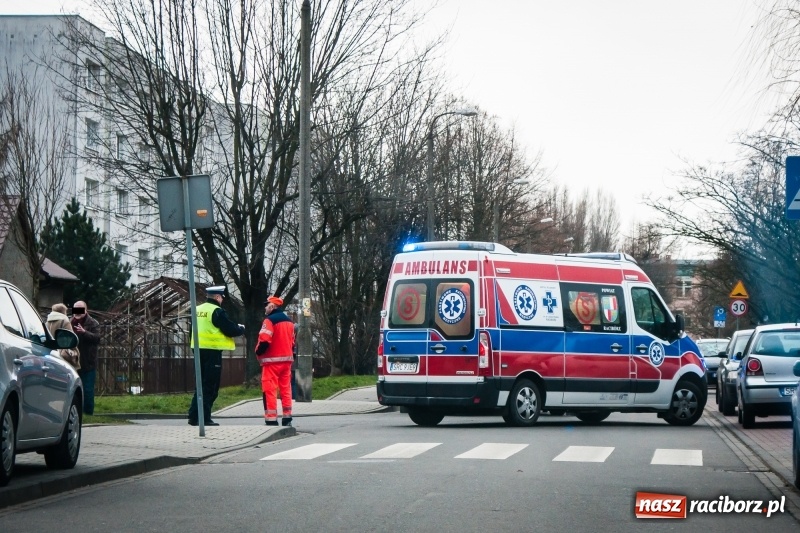 Zdjęcie w galerii na portalu naszraciborz.pl: Potrącenie pieszej przy ulicy Chełmońskiego wiadomości z regionu