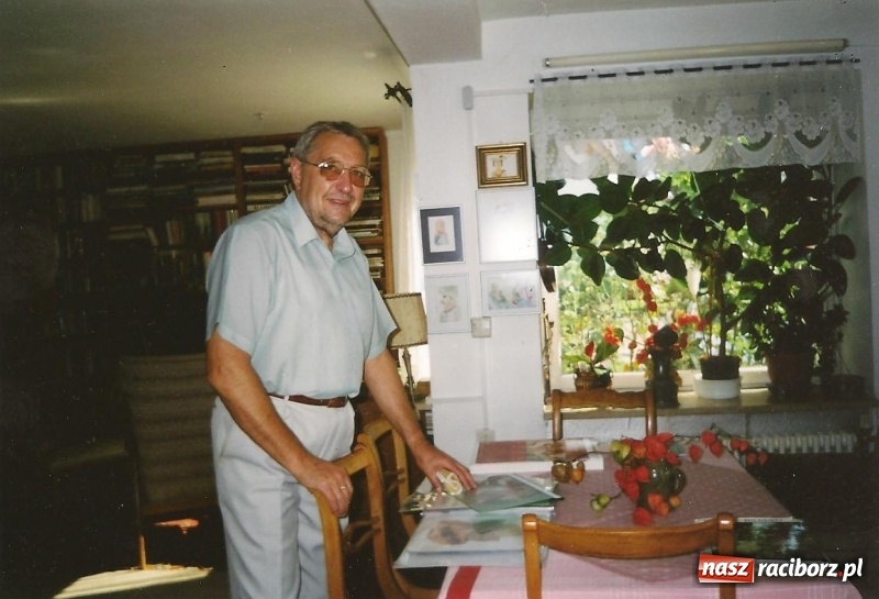 Zdjęcie w galerii na portalu naszraciborz.pl: Wspomnienie o Mieczysławie Salomonie, byłym dyrektorze ośrodka dla głuchych wiadomości z regionu