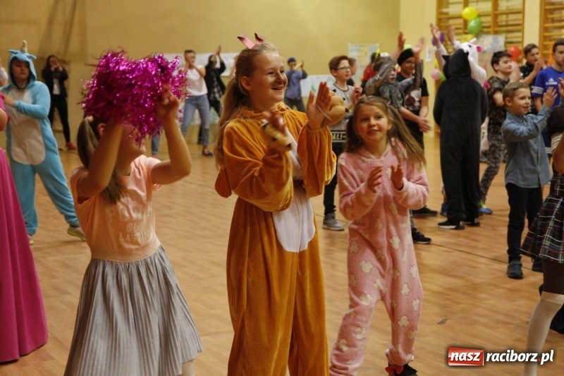 Zdjęcie w galerii na portalu naszraciborz.pl: Wielki bal karnawałowy w ZSOMS  wiadomości z regionu